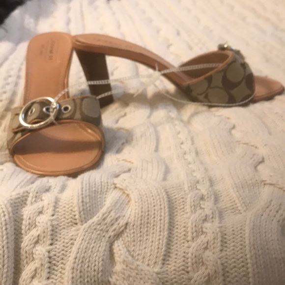 Coach Heels - Picture 2 of 2